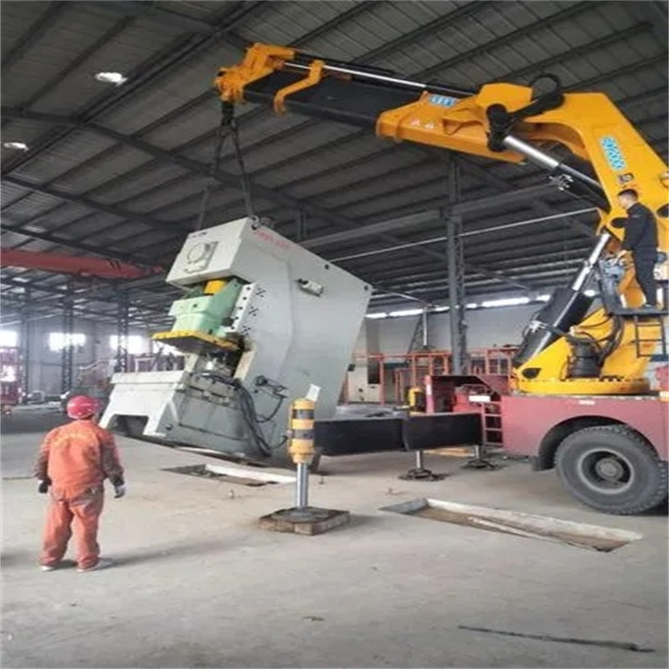 淄博淄川80吨折臂吊车出租附近电话